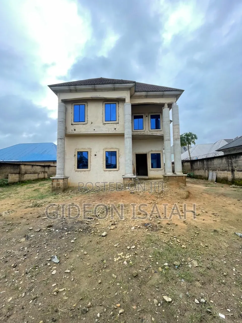 5bdrm Duplex in Osongama, Uyo for sale in Uyo