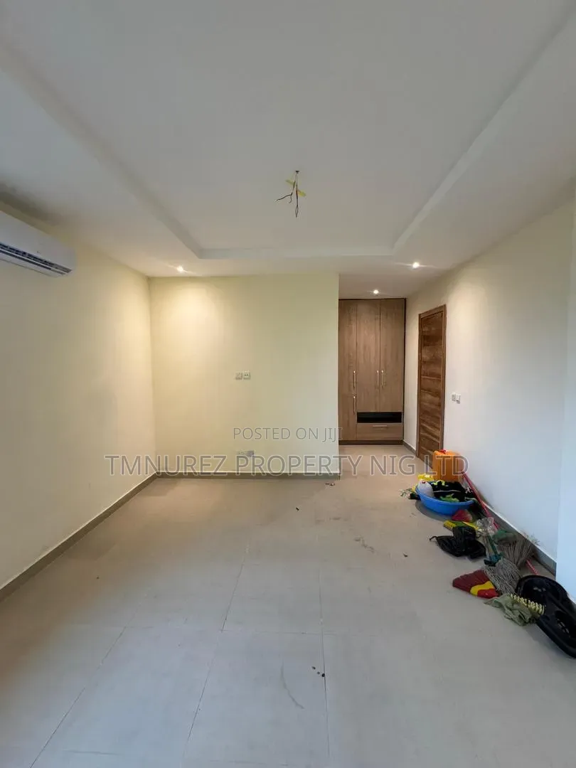 3bdrm Apartment in Lekki Phase 1 for rent in Lekki Phase 1