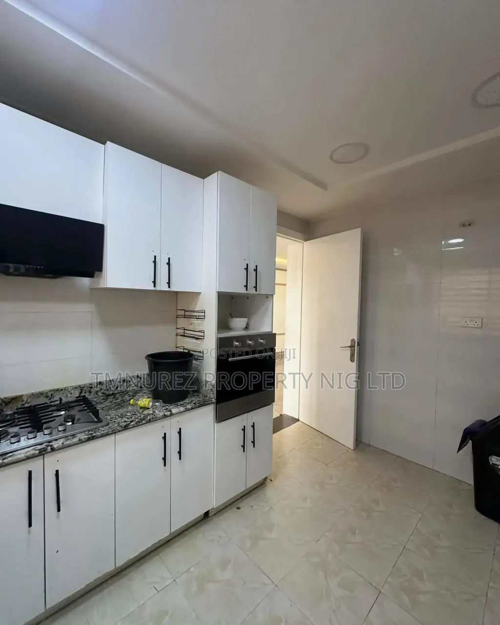 4bdrm Maisonette in Lekki Phase 1 for rent in Lekki Phase 1