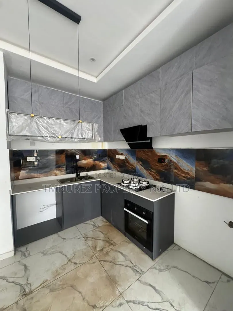 2bdrm Apartment in Chevron for rent in Chevron