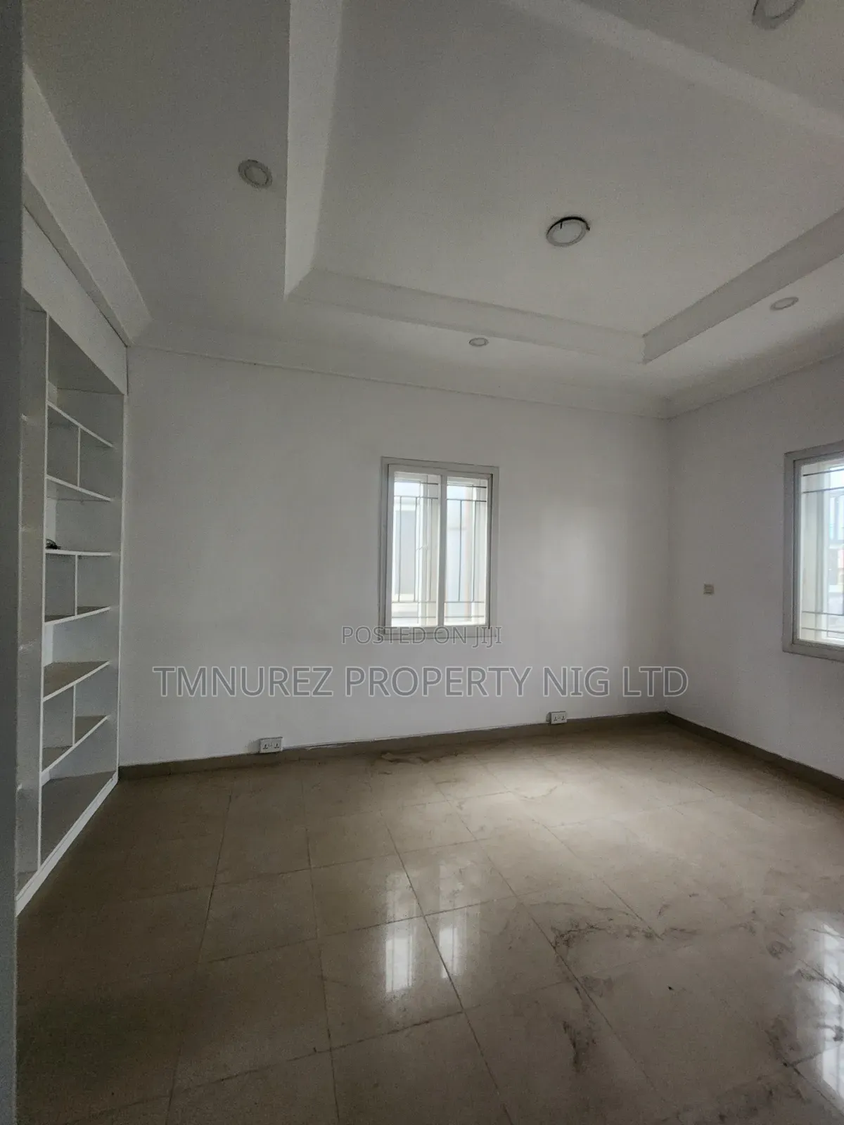 Comercial 2bedroom Apartment for Rent in Lekki Phase 1