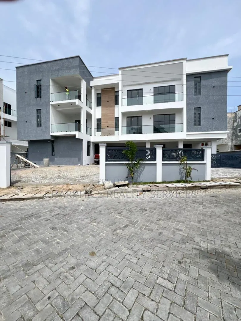 2bdrm Apartment in Osapa london for sale in Osapa london