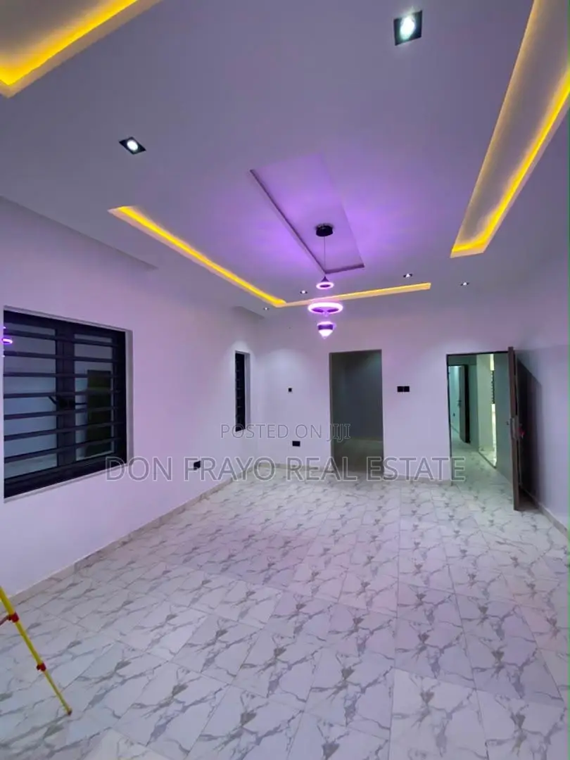 3bdrm Bungalow in Temidire Estate, Ologuneru for sale in Ologuneru