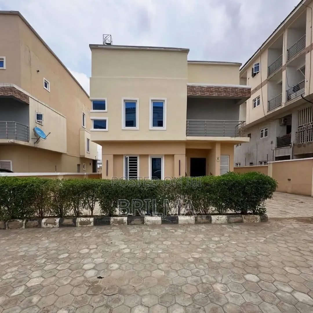 4bdrm Duplex in Mabushi for sale in Mabushi