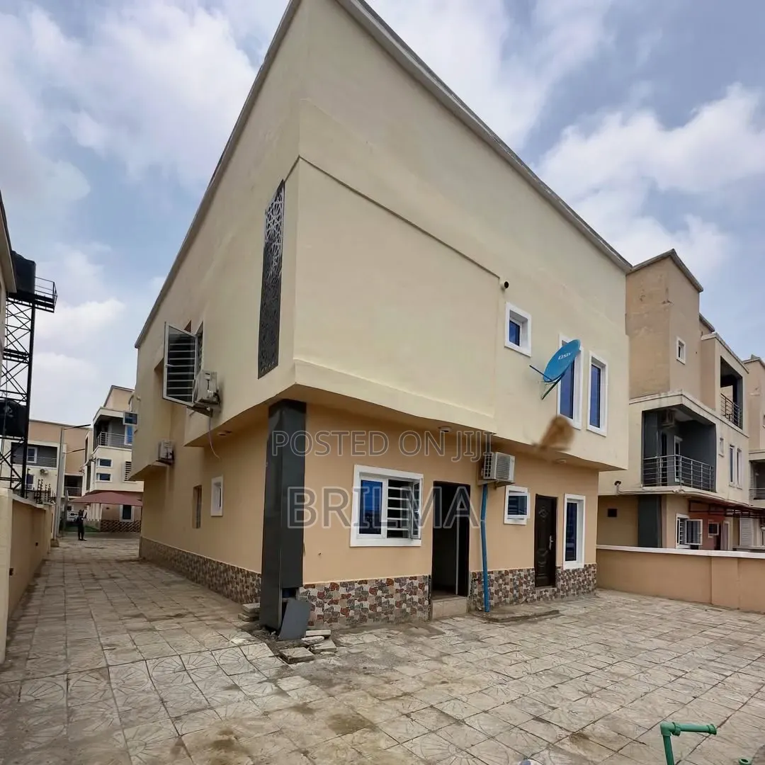 4bdrm Duplex in Mabushi for sale in Mabushi