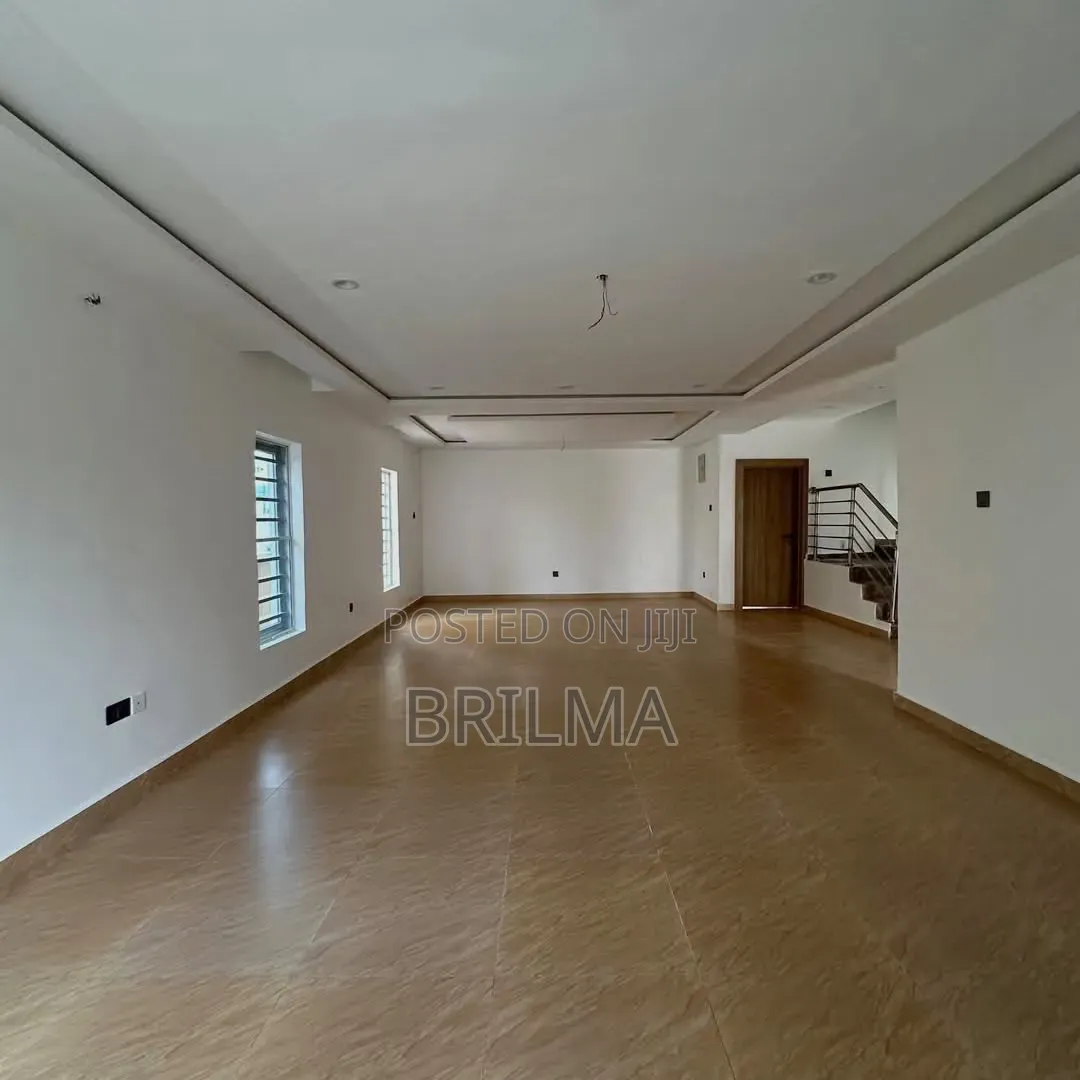 4bdrm Duplex in Mabushi for sale in Mabushi
