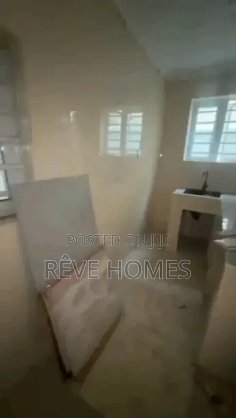 Furnished Mini Flat in Soluyi for rent in Soluyi