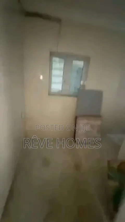 Furnished Mini Flat in Soluyi for rent in Soluyi