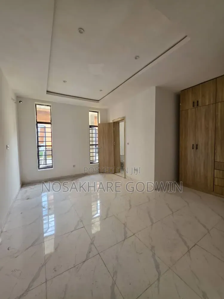 3bdrm Duplex in Abraham for sale in Abraham Adesanya Estate
