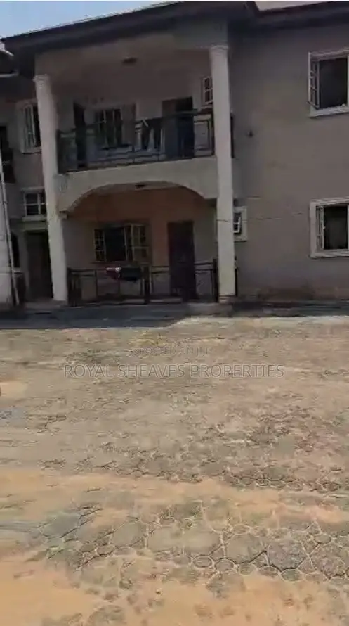 2bdrm Block of Flats in Rukpokwu for sale in Rukpokwu