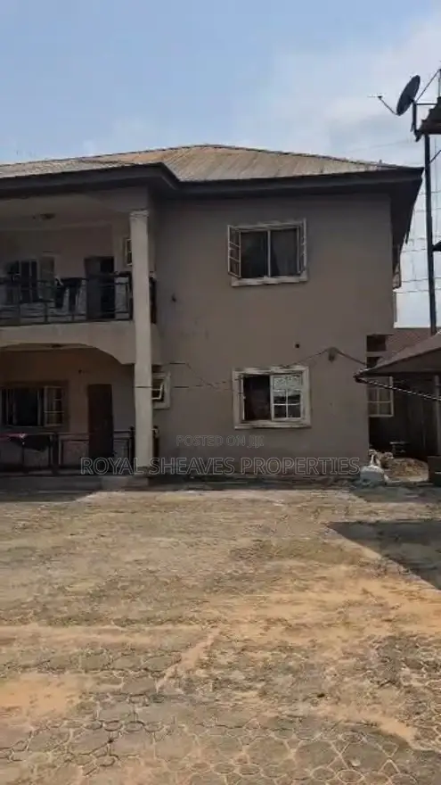 2bdrm Block of Flats in Rukpokwu for sale in Rukpokwu