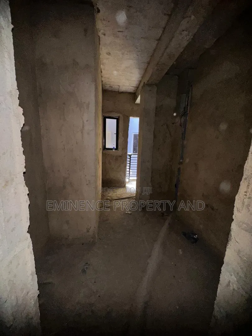 2bdrm Apartment in Ikate for sale in Ikate