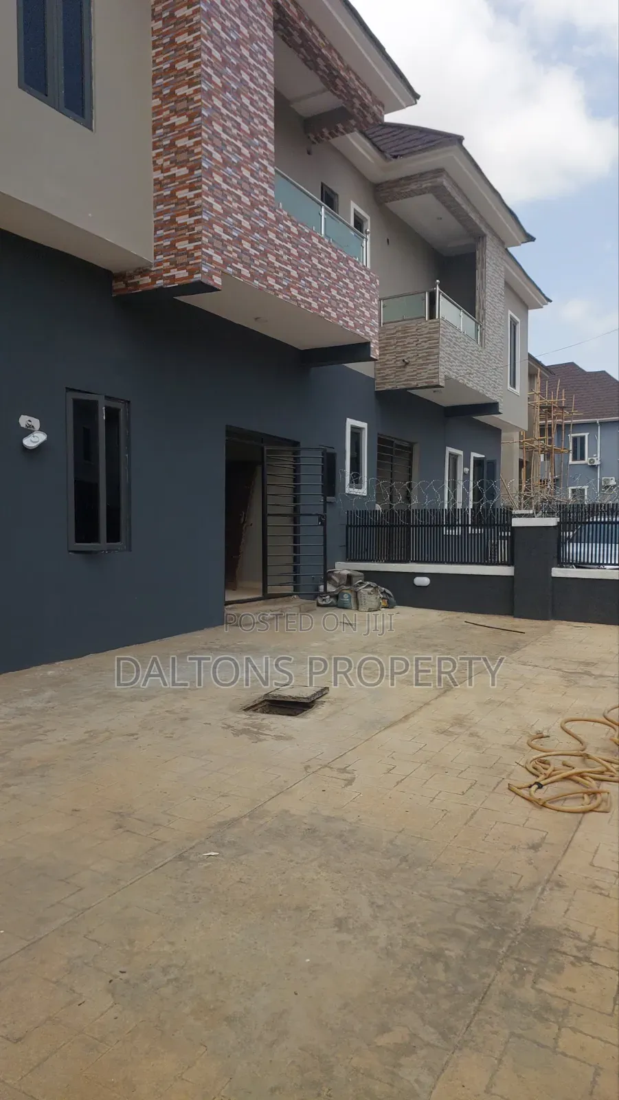 4bdrm Duplex in Gold City Estate, Sabon Lugbe for rent in Sabon Lugbe