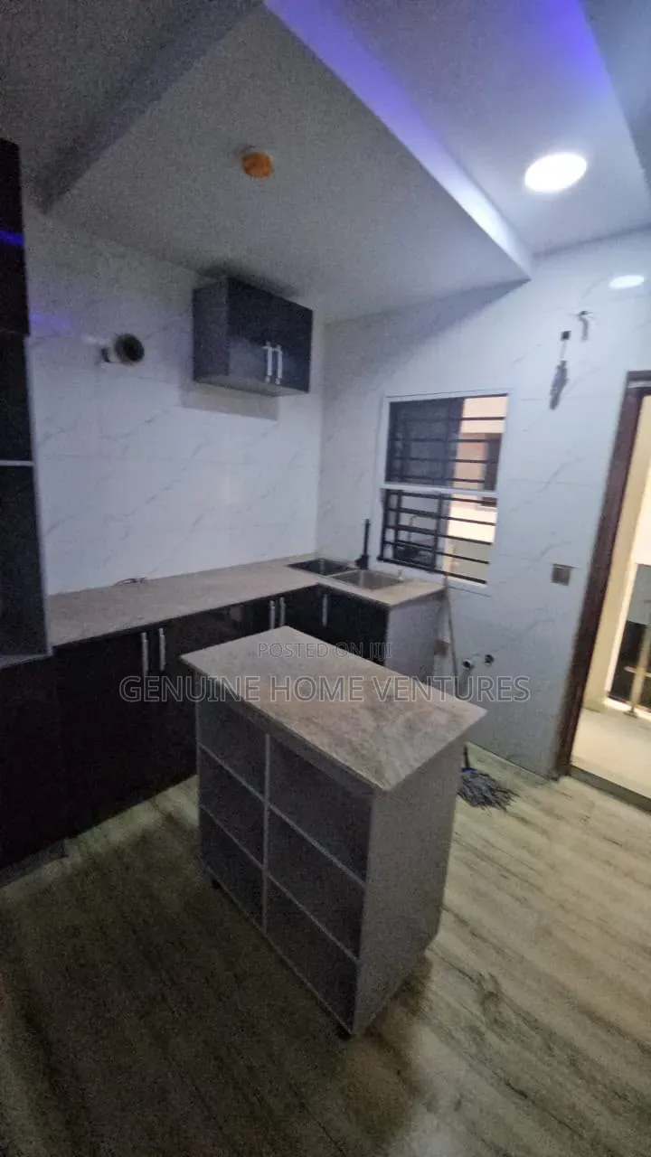 2bdrm Apartment in Lekki Phase One for sale in Lekki Phase 1