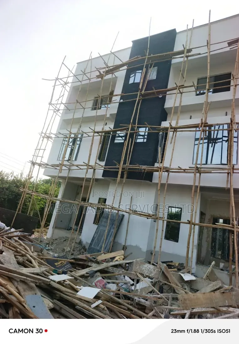 4bdrm Duplex in Ikeja Estate for sale in Ikeja GRA