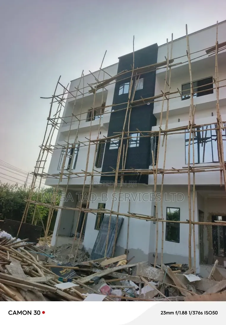 4bdrm Duplex in Ikeja Estate for sale in Ikeja GRA