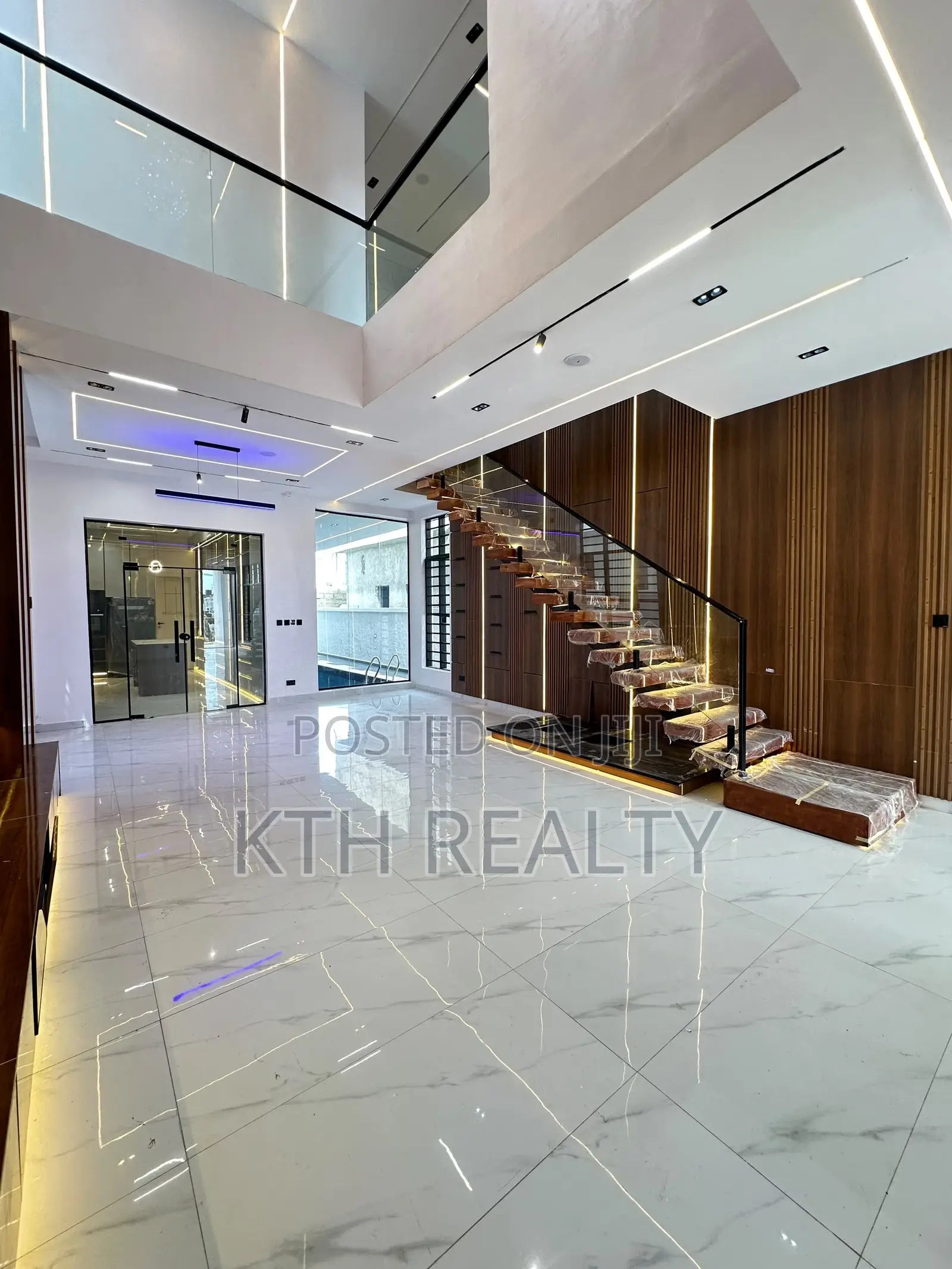 5bdrm Duplex in Ikota Gra for sale in Ikota