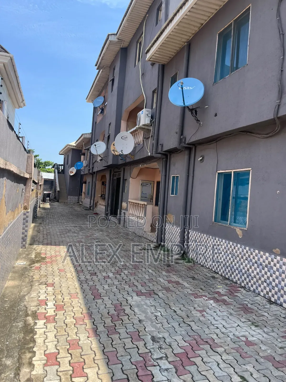 3bdrm Block of Flats in Festac for sale in Festac