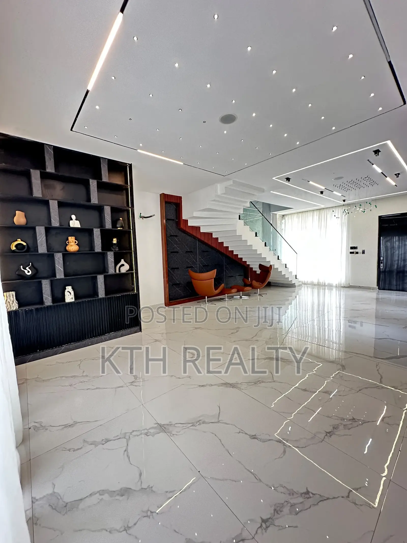 5bdrm Duplex in Lekki for sale in Lekki Phase 1