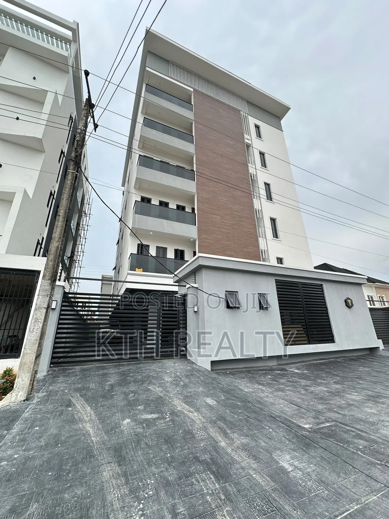 3bdrm Apartment in Lekki for sale in Lekki Phase 1