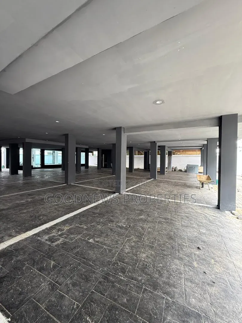 2bdrm Apartment in Lekki Phase 1, Lagos for sale in Lekki Phase 1