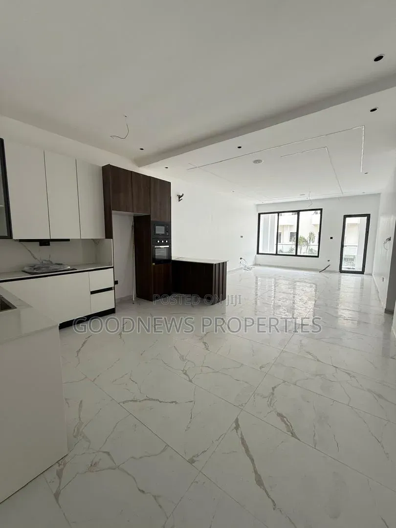 2bdrm Apartment in Lekki Phase 1, Lagos for sale in Lekki Phase 1