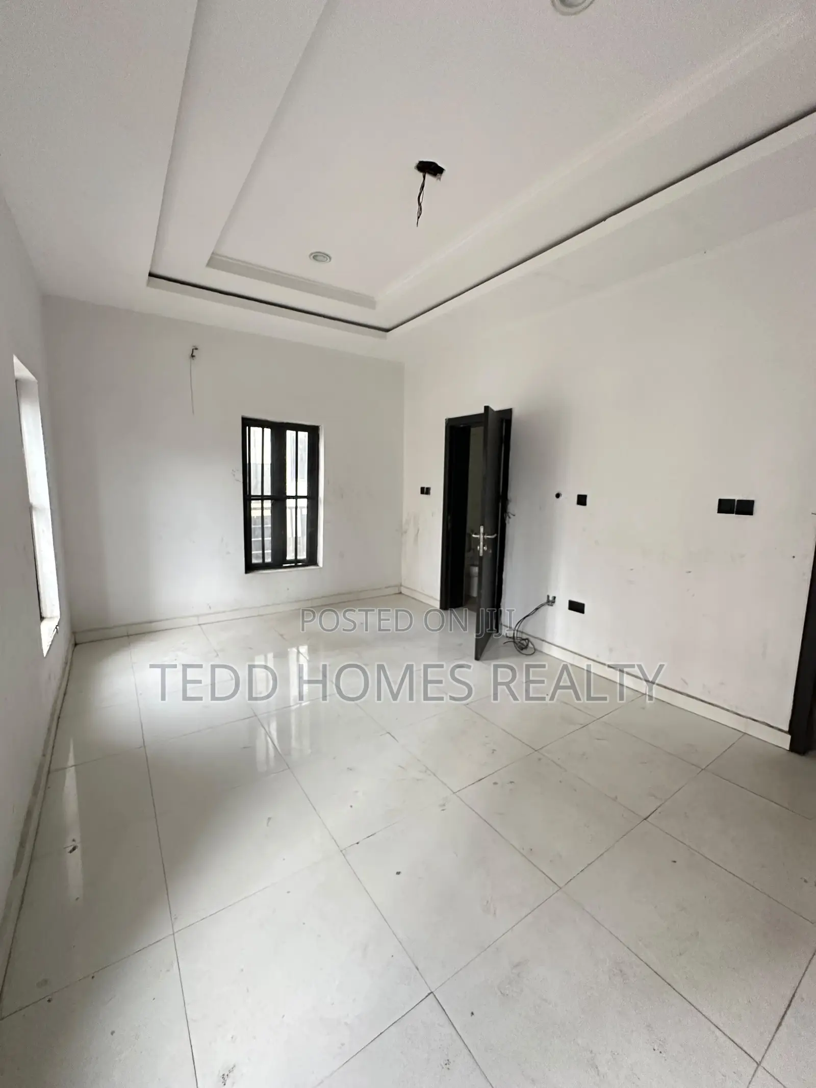 2bdrm Apartment in Ikate for sale in Ikate-Elegushi