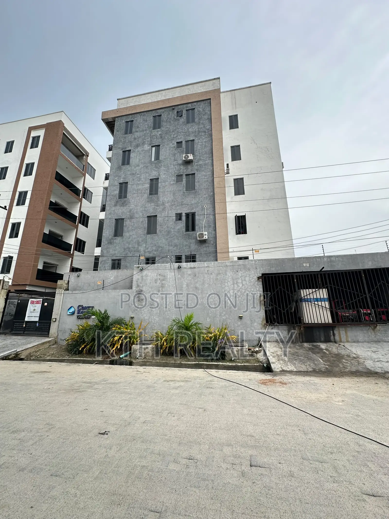 2bdrm Apartment in Ikate for sale in Ikate-Elegushi