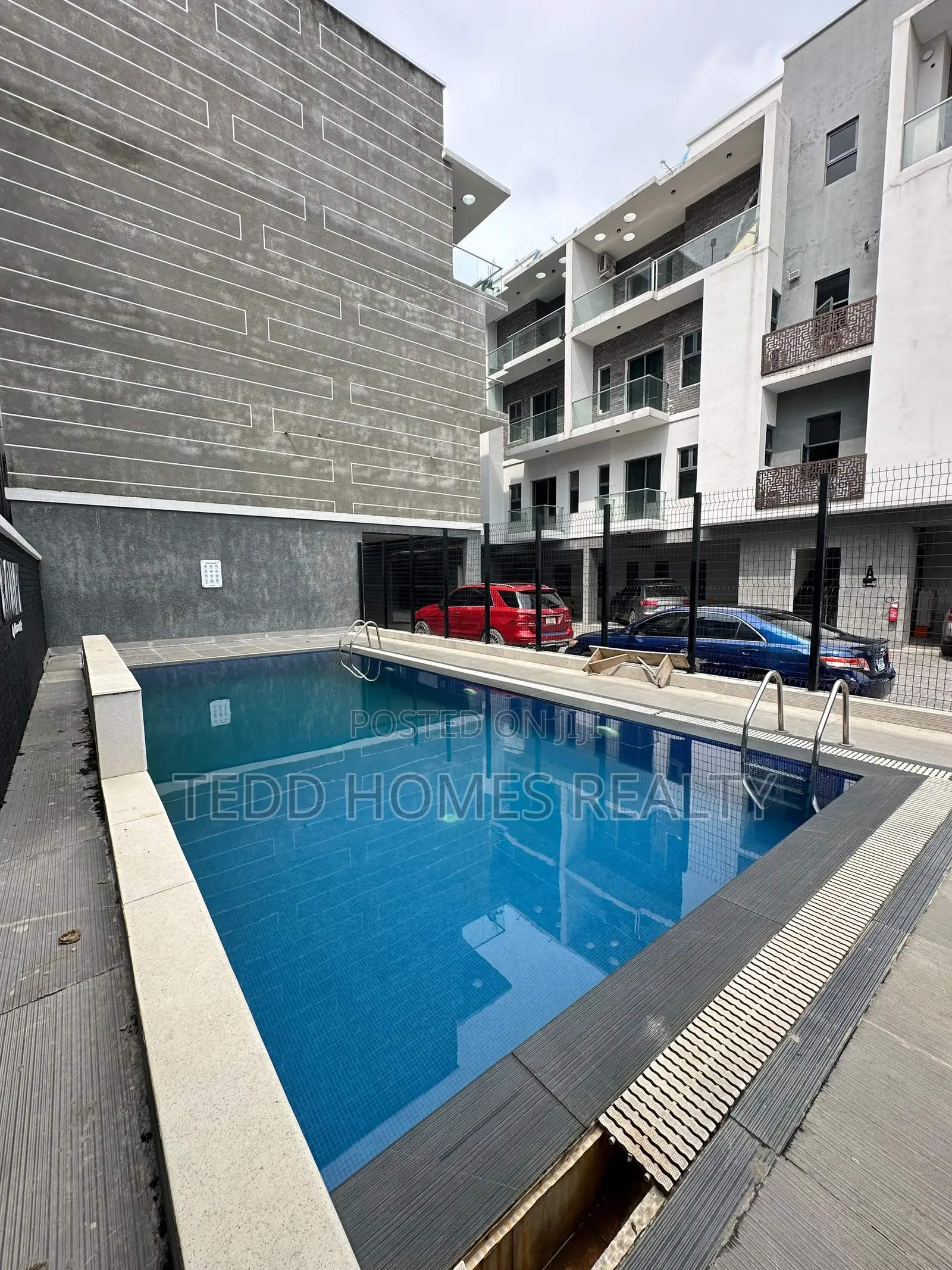 Furnished 2bdrm Penthouse in Lekki for sale in Lekki Phase 1