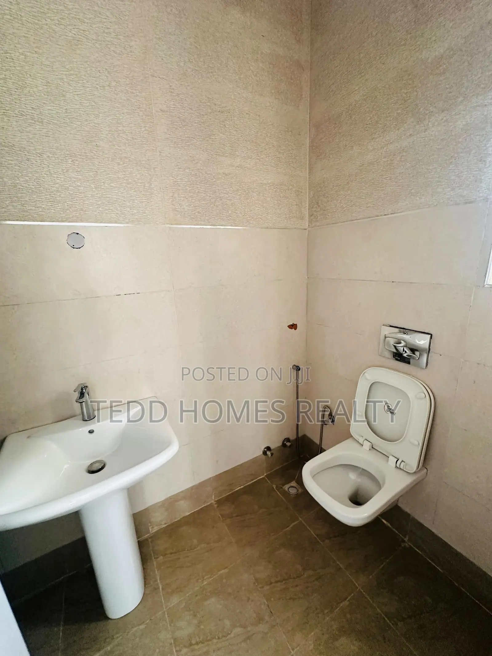 3bdrm Apartment in Ikate for rent in Ikate