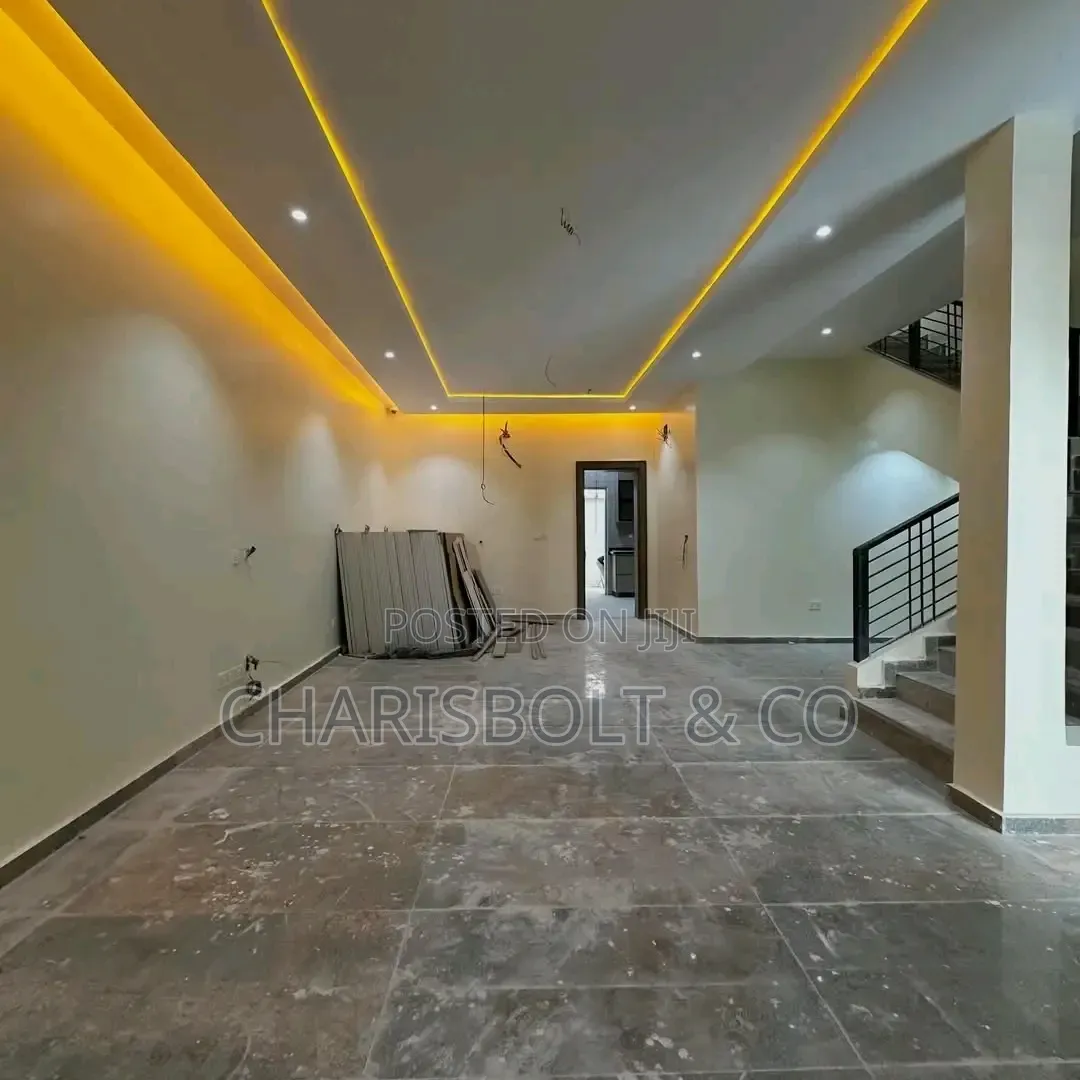 4bdrm Townhouse/Terrace in Guzape District for sale in Guzape District