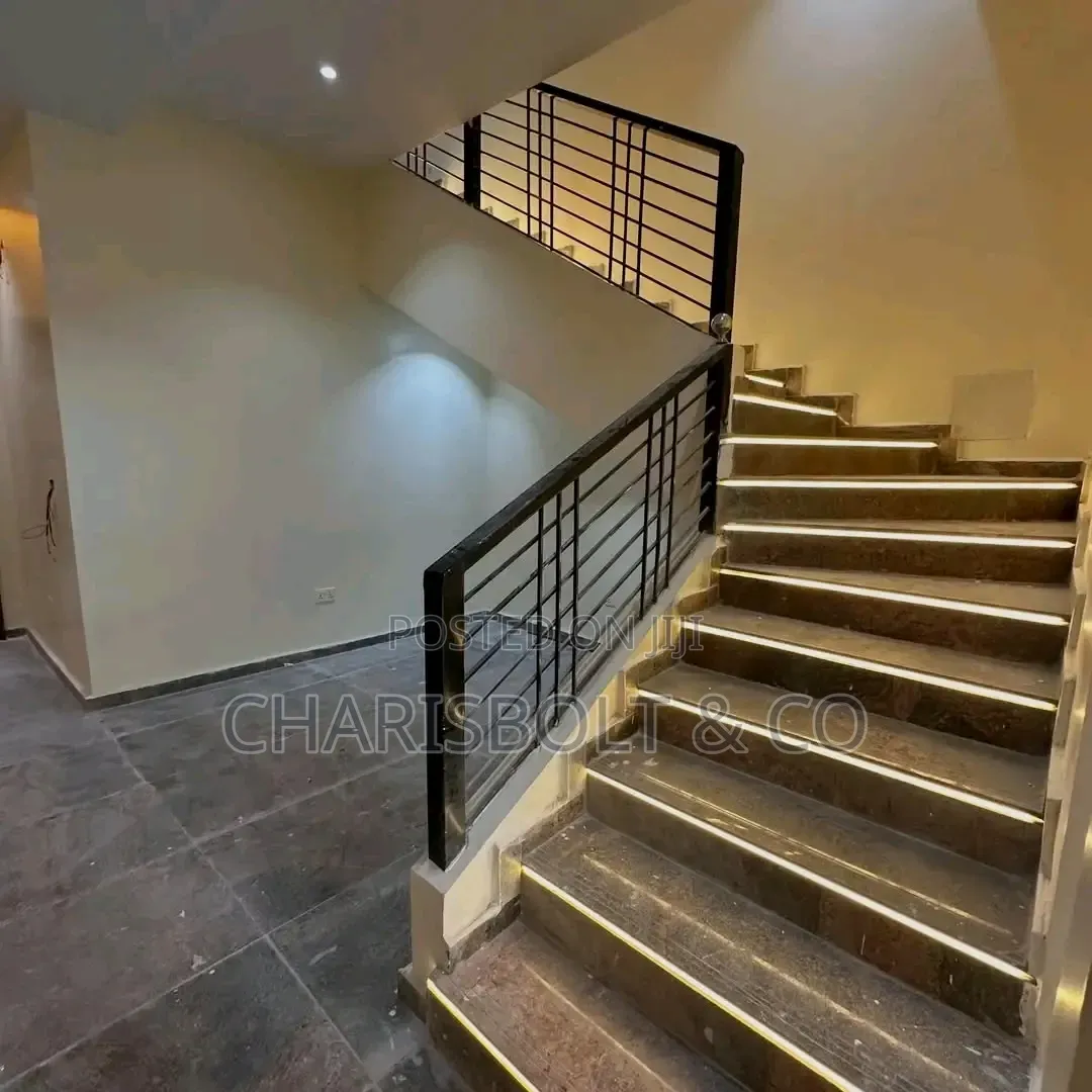 4bdrm Townhouse/Terrace in Guzape District for sale in Guzape District