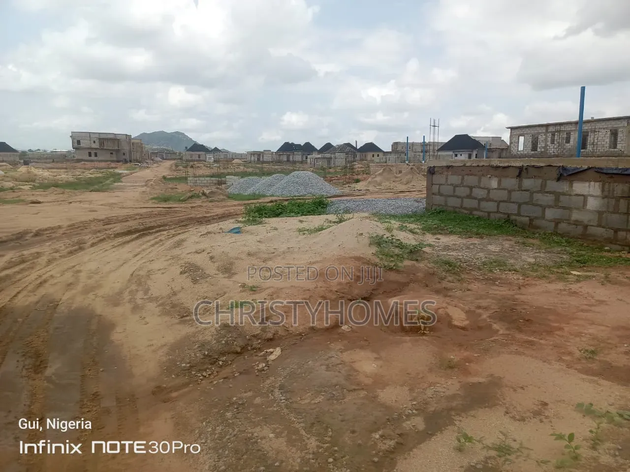 R of O Land Selling in Apo in Phase 5 / Jikwoyi