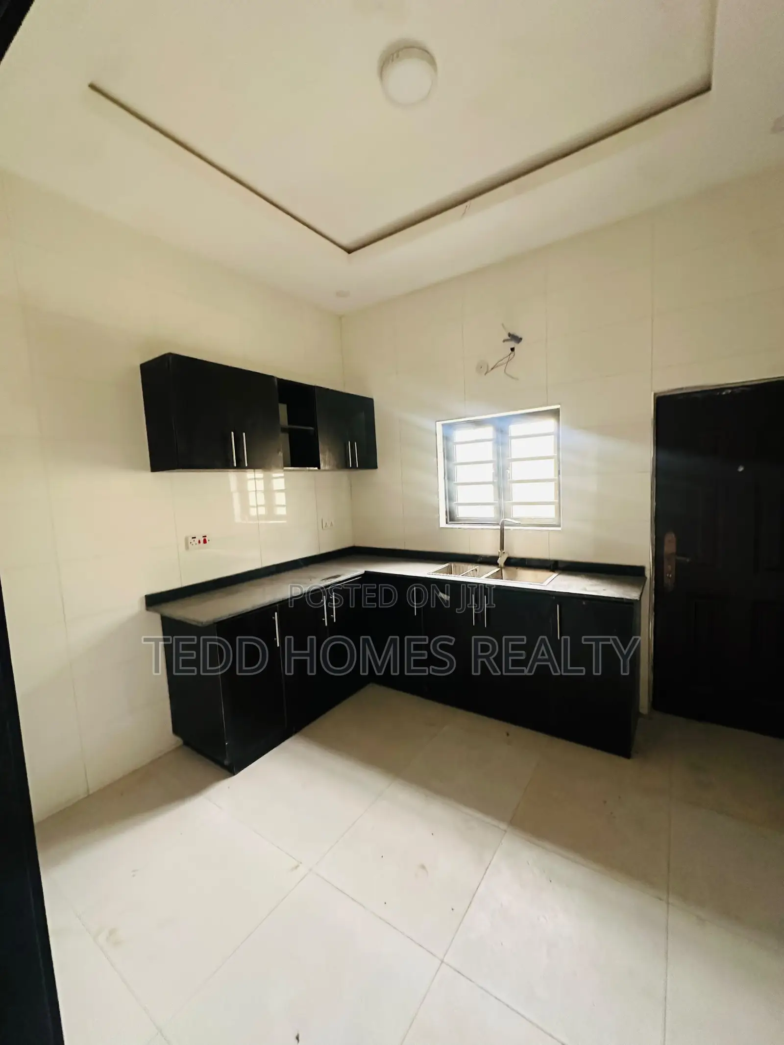 4bdrm Duplex in Ajah, Off Lekki-Epe Expressway for rent in Off Lekki-Epe Expressway