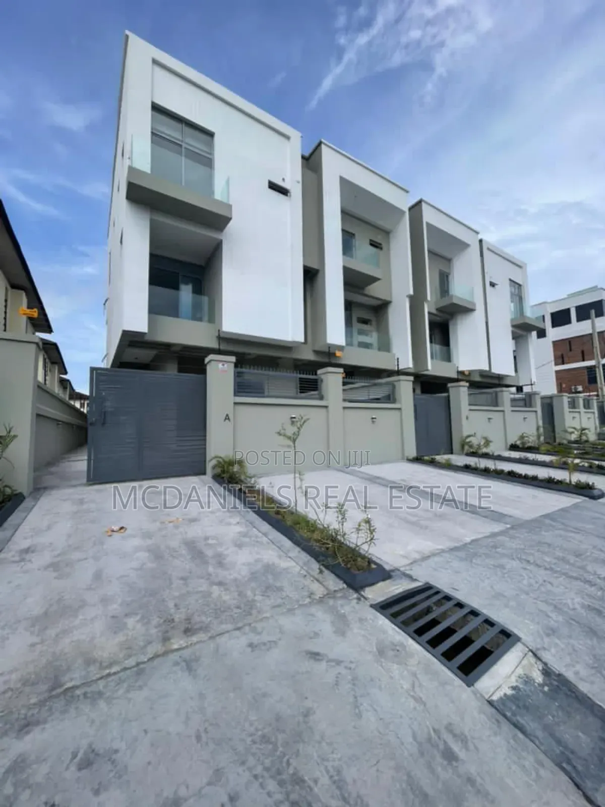 4bdrm Apartment in Lekki Phase 1 for sale in Lekki Phase 1