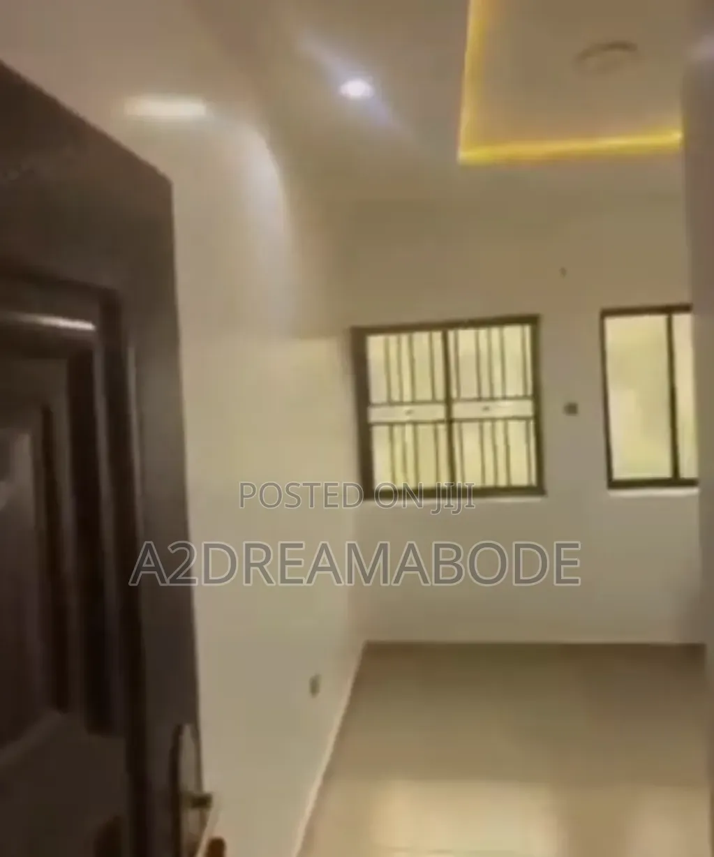 3bdrm Apartment in Magodo Phase 2 for rent in GRA Phase 2 Shangisha