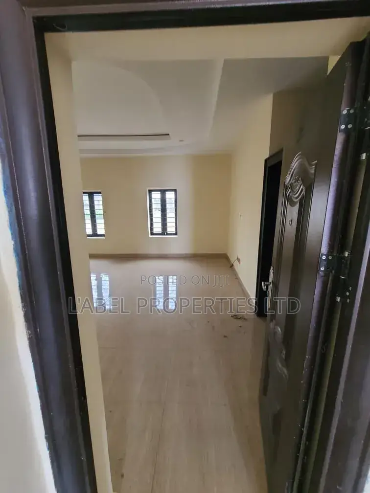 3bdrm Block of Flats in Standard Estate for rent in Galadimawa