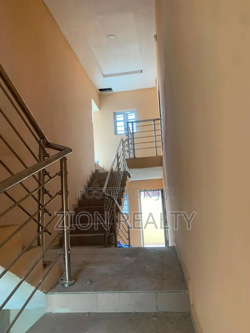 2bdrm Apartment in New Road, Awoyaya for rent in Awoyaya
