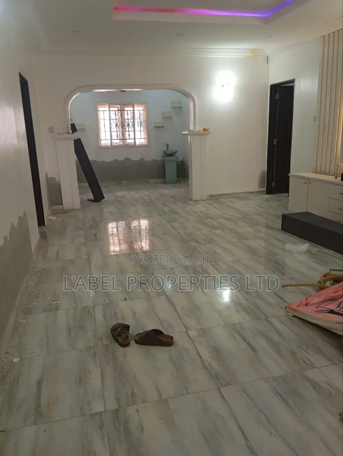 3bdrm Bungalow in Standard Estate for rent in Galadimawa