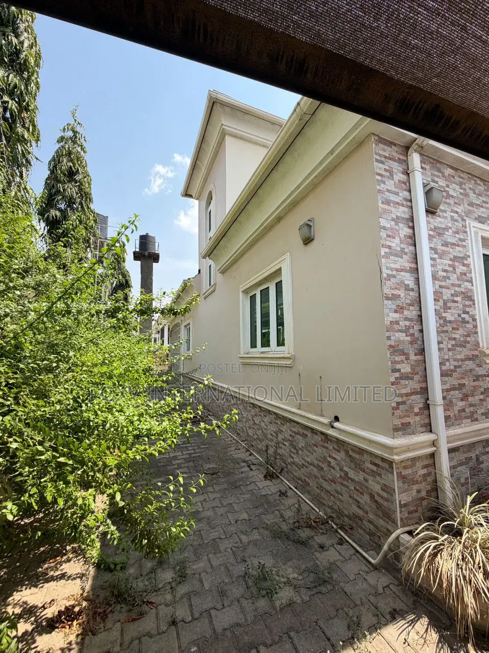 Furnished 3bdrm Duplex in River Park, FHA for sale in FHA