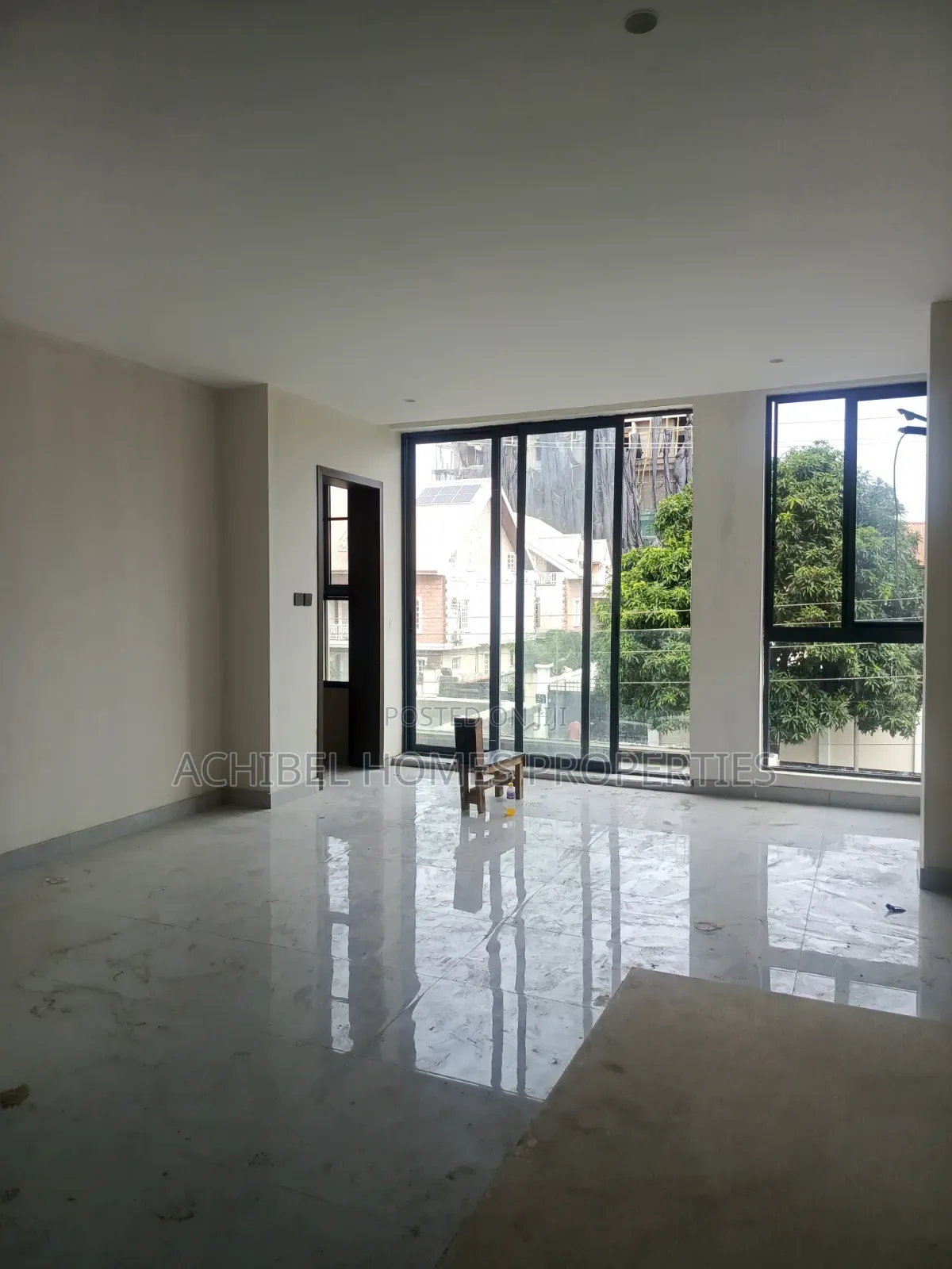 2bdrm Apartment in Off Busola Durosimi, Lekki Phase 1 for sale in Lekki Phase 1