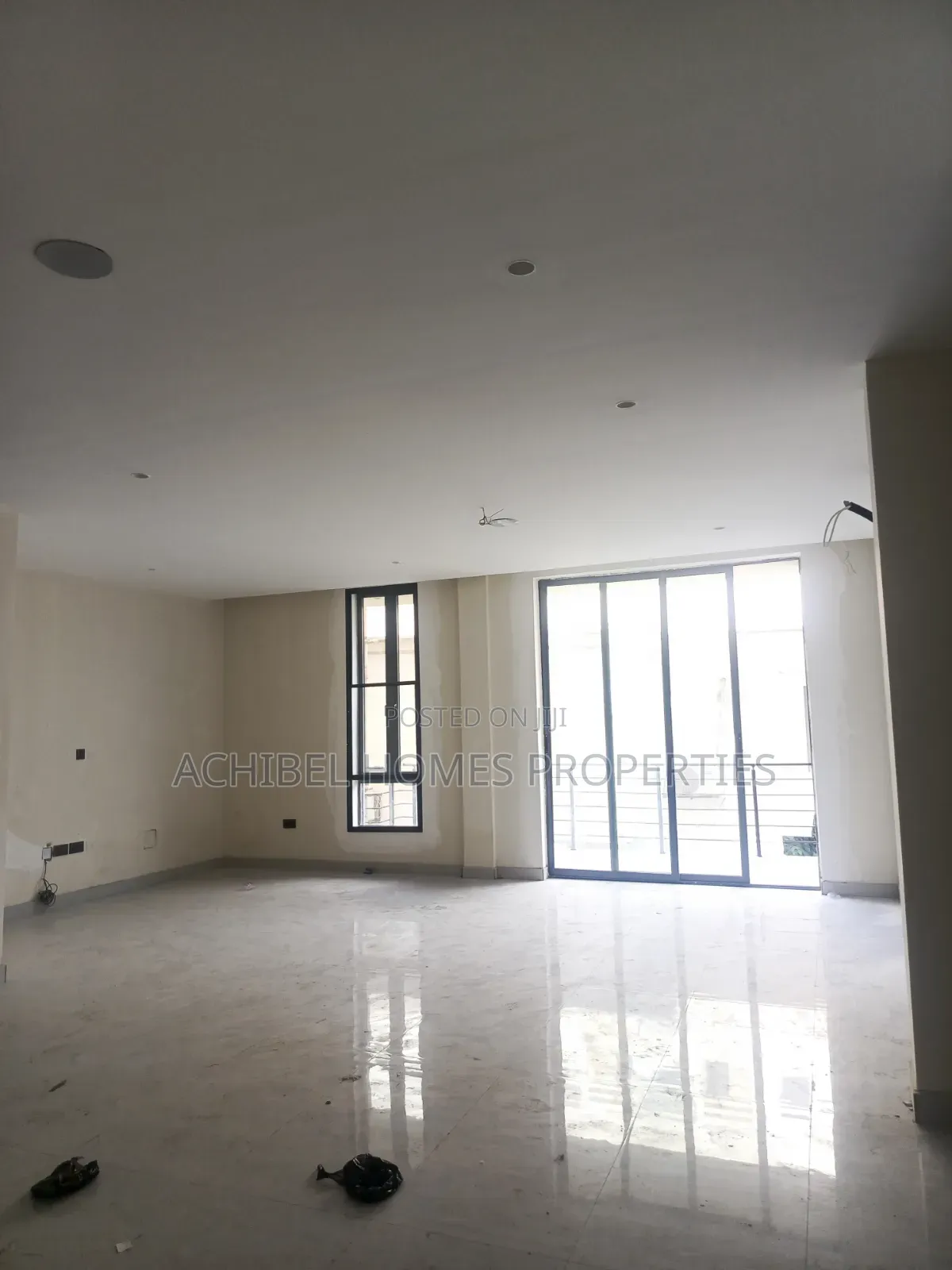 2bdrm Apartment in Off Busola Durosimi, Lekki Phase 1 for sale in Lekki Phase 1
