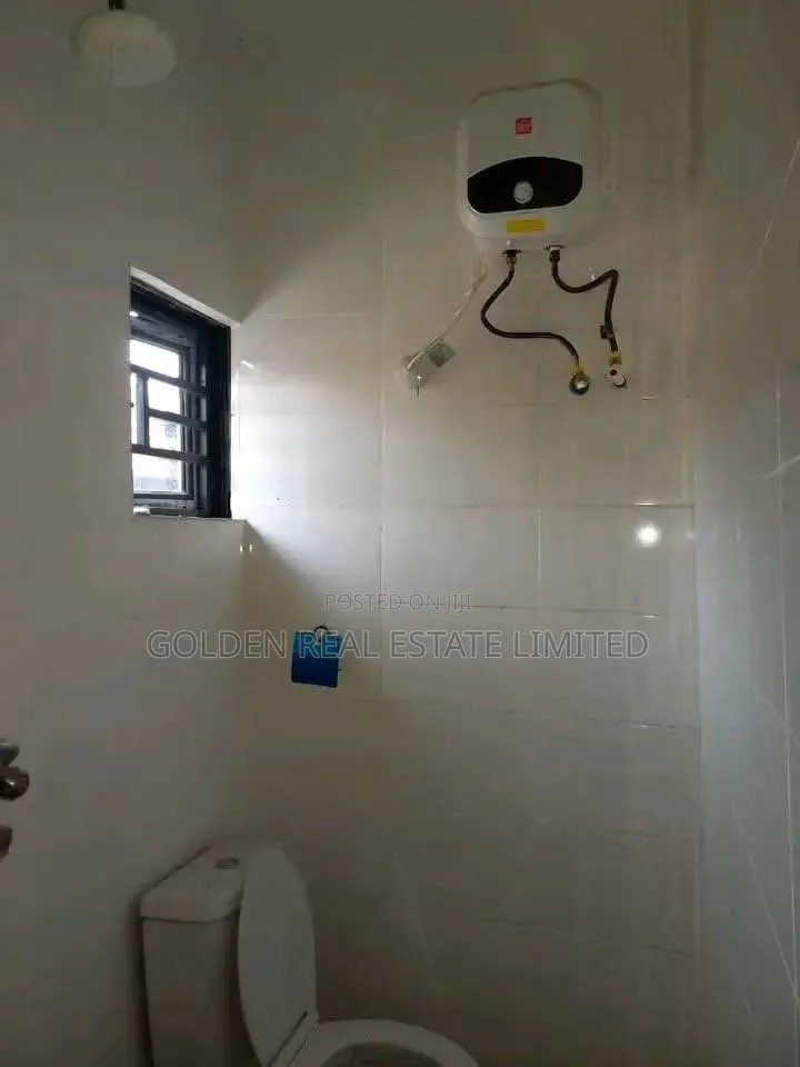 4bdrm Duplex in Apo Resettlement for sale in Apo Resettlement