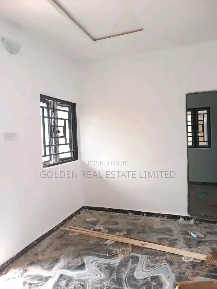4bdrm Duplex in Apo Resettlement for sale in Apo Resettlement