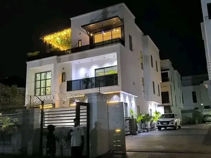 5bdrm Duplex in Kado for sale in Kado