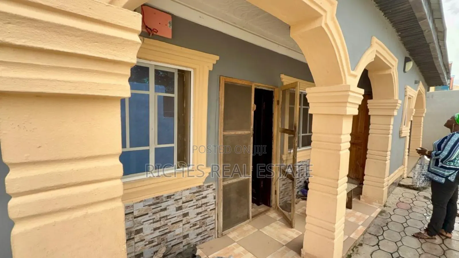 3bdrm Block of Flats in Tipper, Ibadan for sale in Ibadan