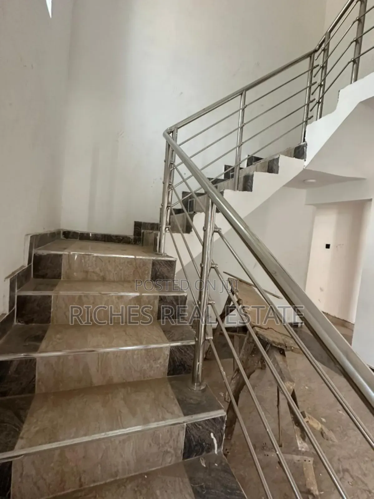 4bdrm Duplex in Dejo Oyelese, Ibadan for sale in Ibadan