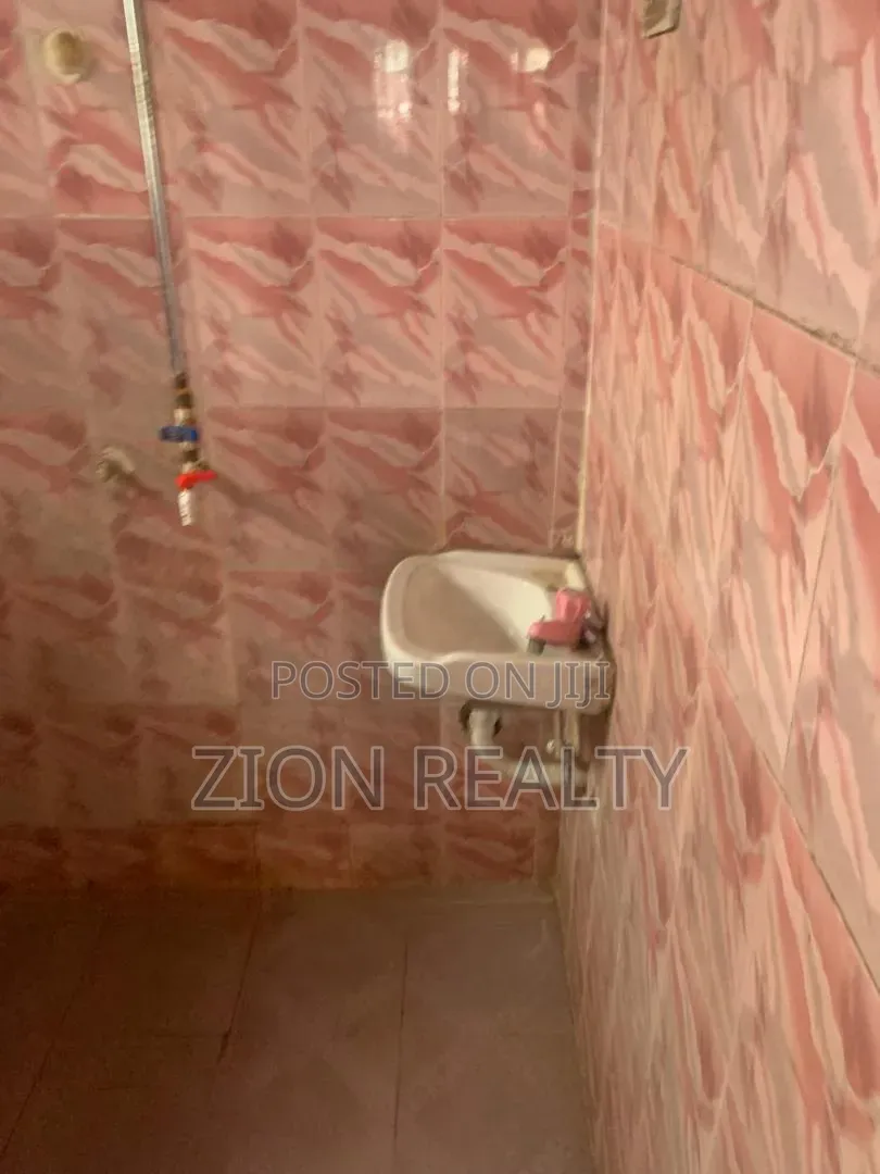 1bdrm Bedsitter in New Road, Awoyaya for rent in Awoyaya