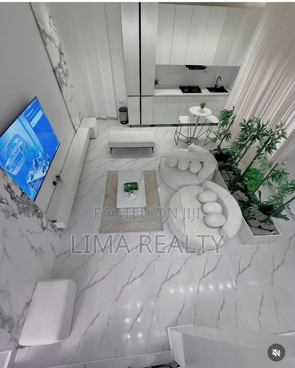 Snowy- 3 Bed Life Camp in Central Business District