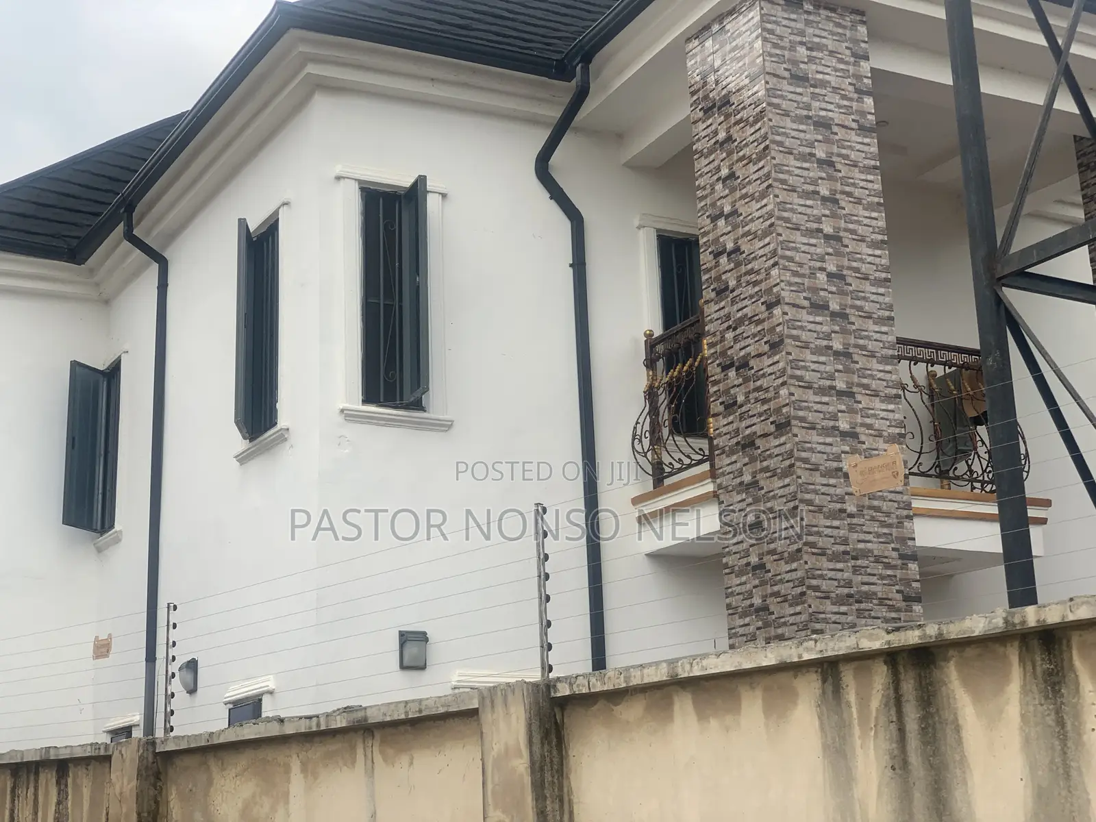 3bdrm Block of Flats in Egbu, Owerri for sale in Owerri